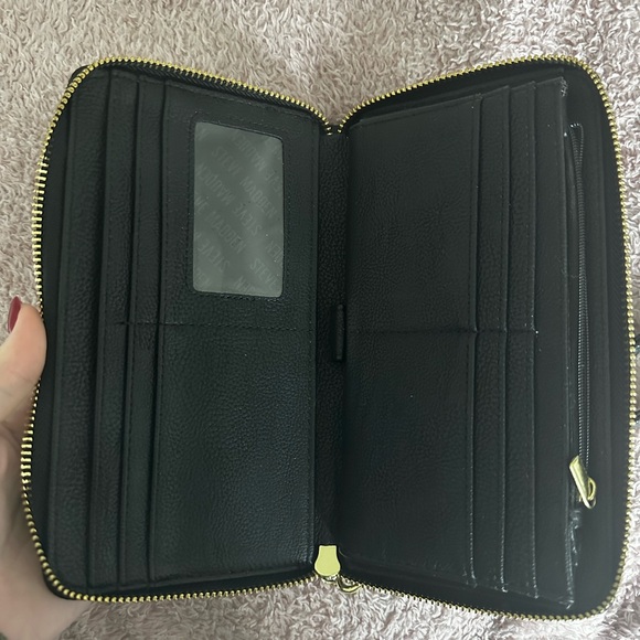 Steve Madden Wallet - Picture 3 of 5